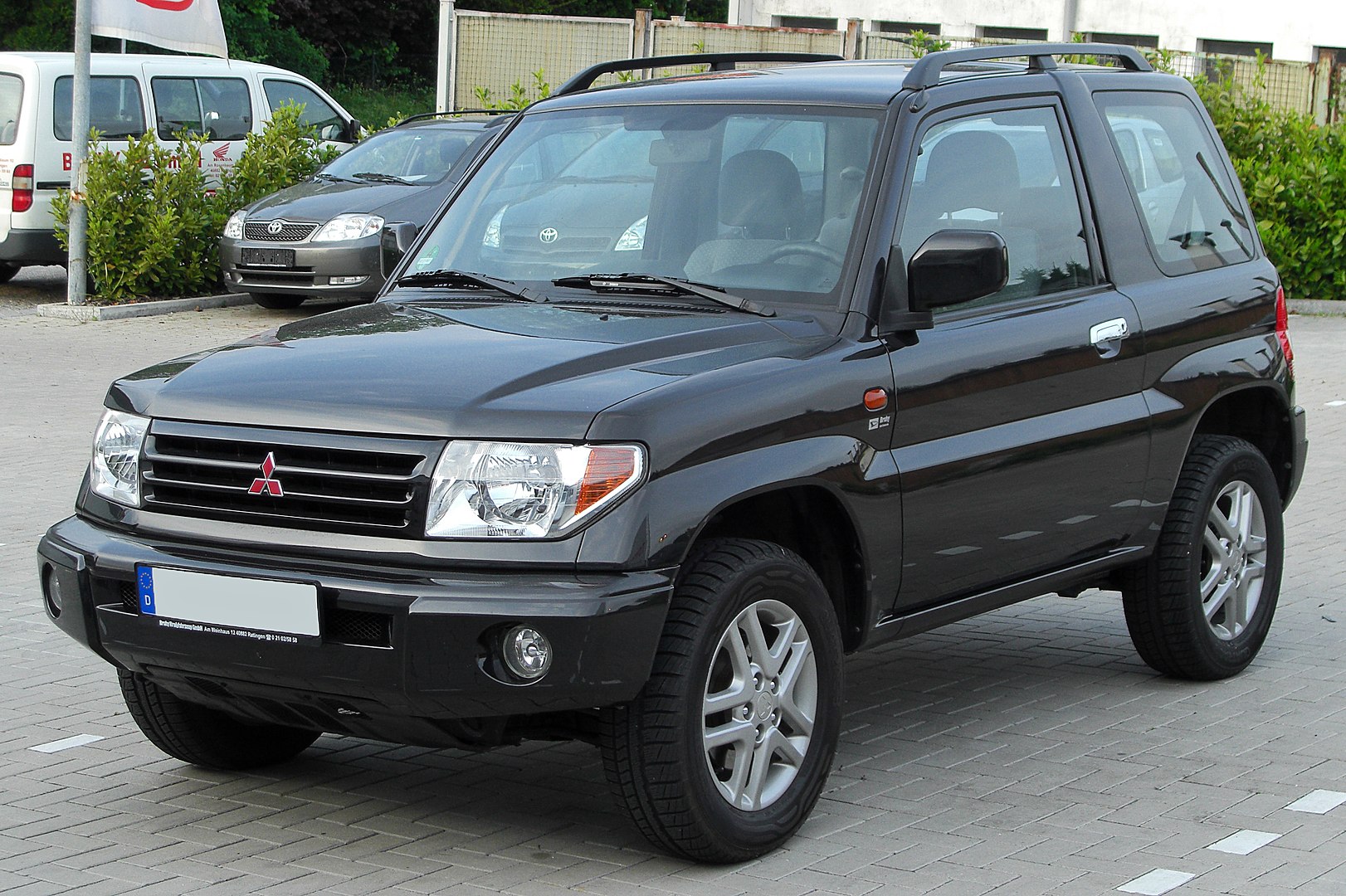 Also the Mitsubishi Pajero iO image via By M 93 - Self-photographed, Attribution, https://commons.wikimedia.org/w/index.