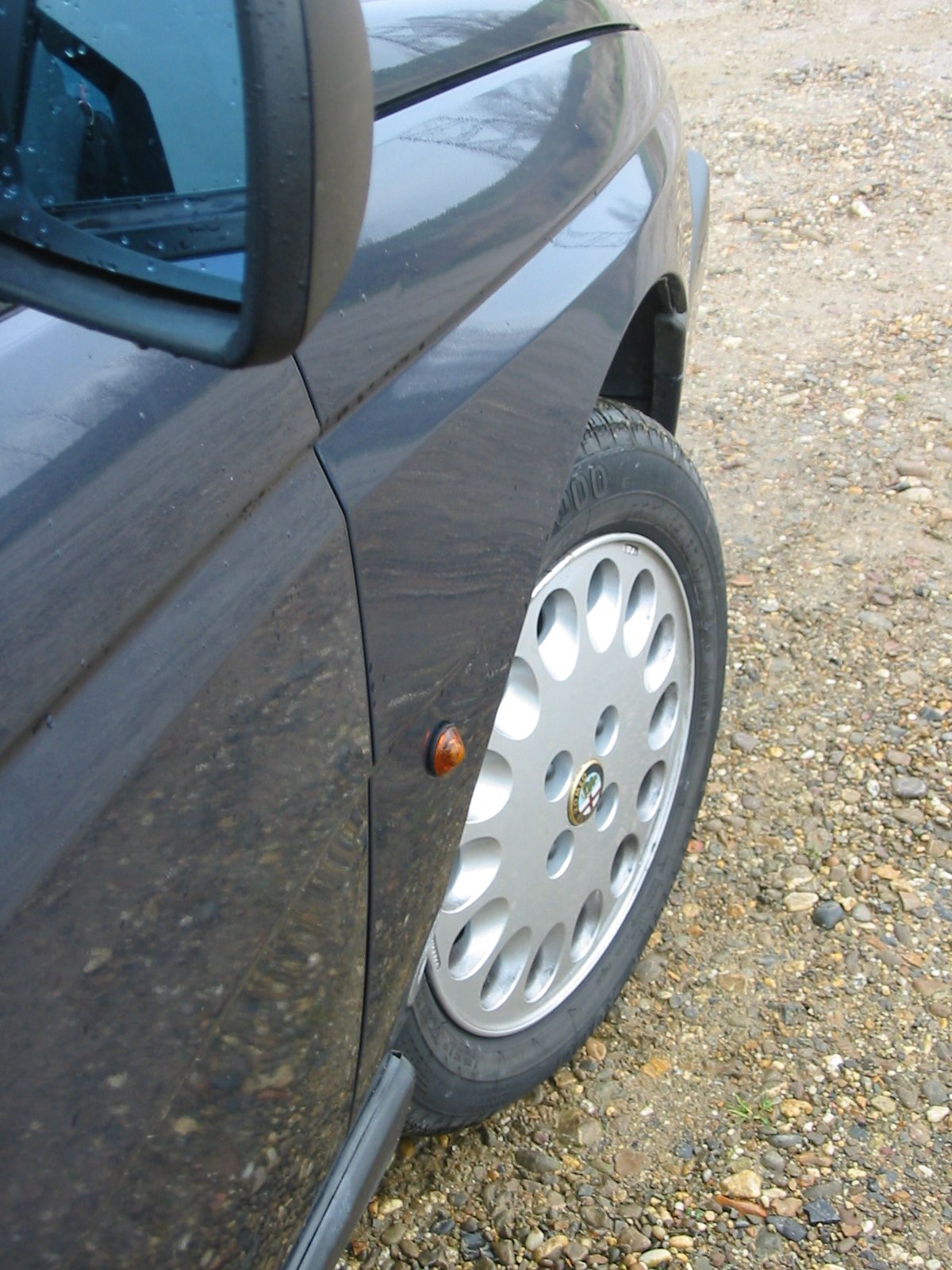 Alfa Romeo 155 

By Marvin Raaijmakers - Own work, CC BY-SA 2.5, https://commons.wikimedia.org/w/index.php?curid=1557896