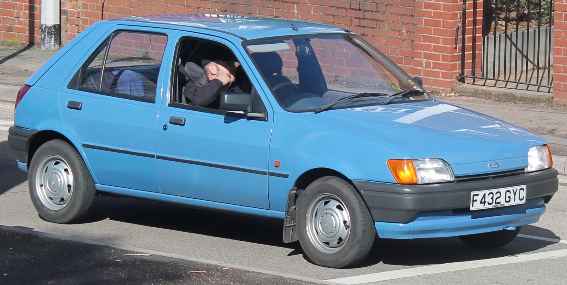 It was the first Fiesta to offer a five-door version, significantly increasing its practicality and appeal to families.
