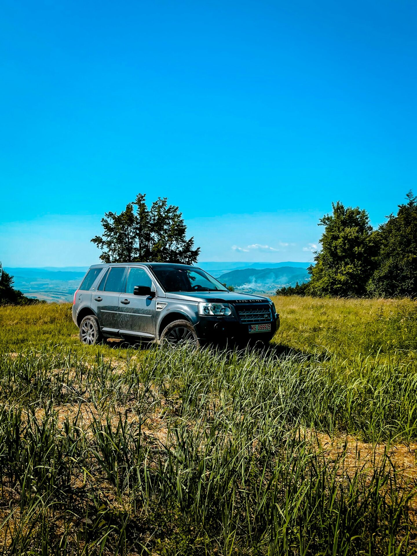 The Freelander 2 (L359) was built on the Ford EUCD platform, which was also used for vehicles like the Volvo XC60 and Fo