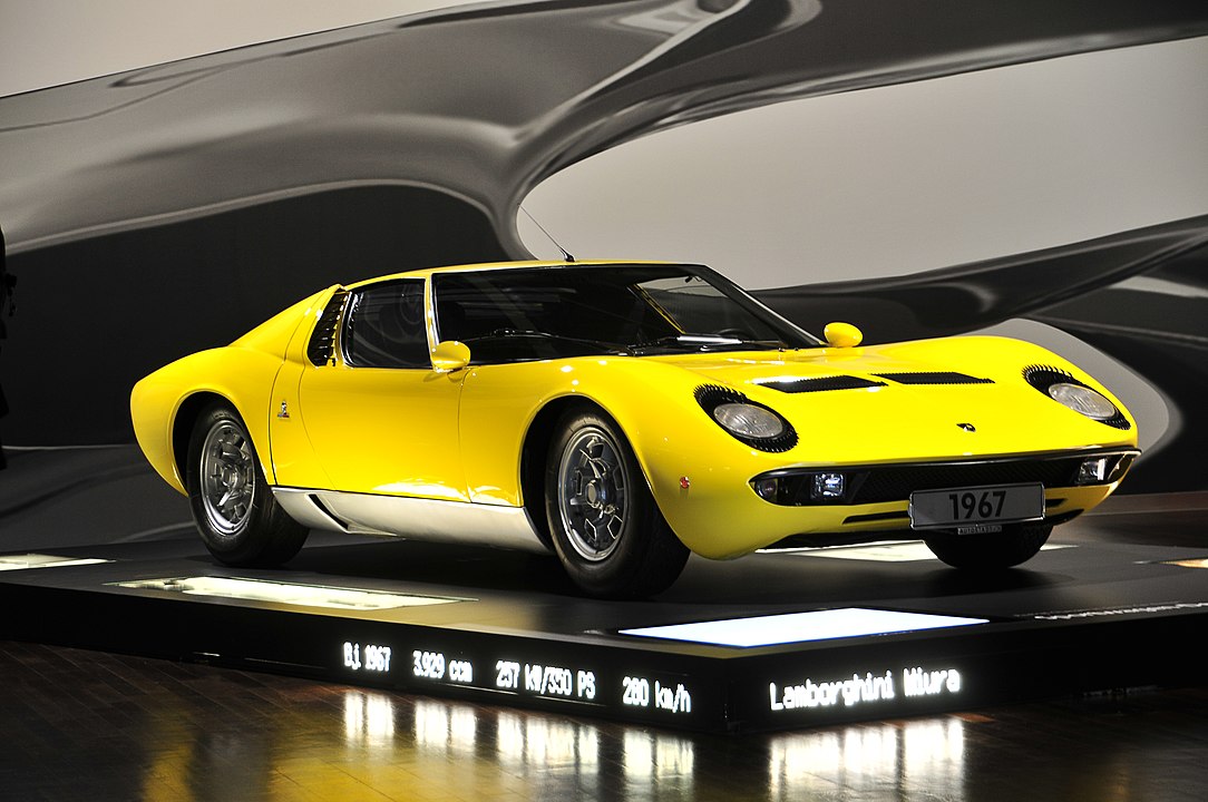 The Lamborghini Miura P400 initially began as an after-hours project by Lamborghini's engineers – Gian Paolo Dallara, Pa