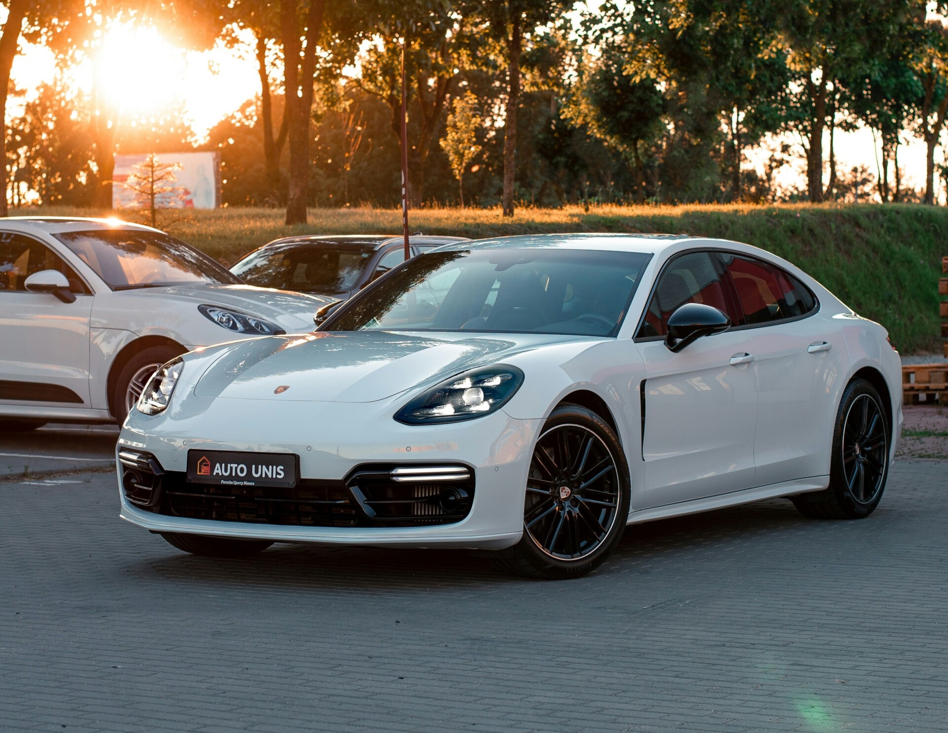 The Panamera holds a @Nurburgring Nordschleife record for a luxury sedan