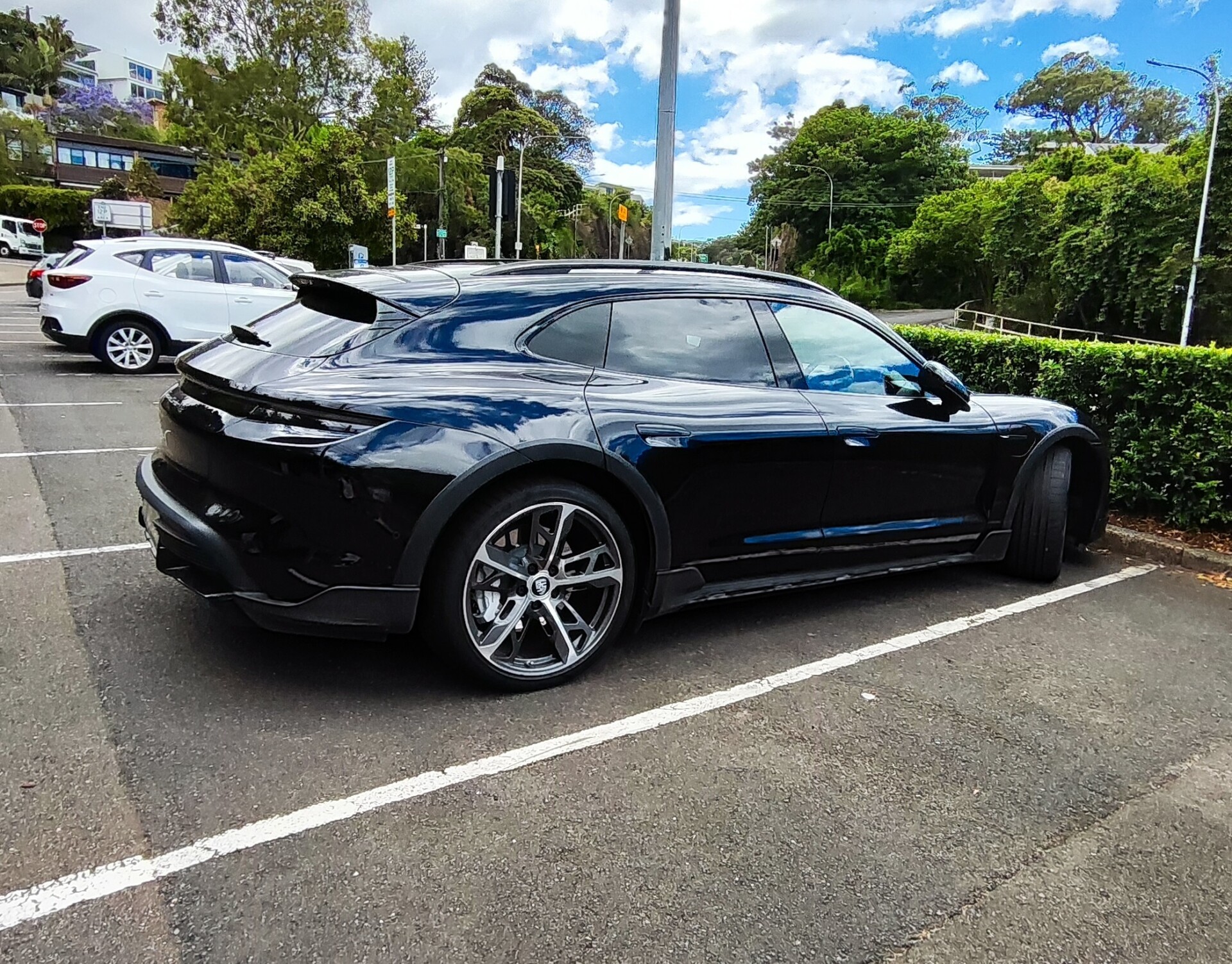 Another hot wagon the Porsche Taycan Y1B