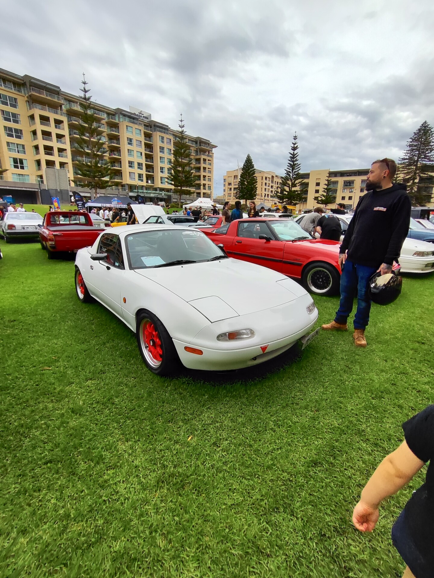 Cute little Mazda MX5 NA that would be fun in the hills.